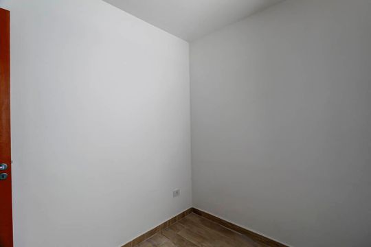 Quarto 2 de apartamento para alugar com 2 quartos, 50m² em Vila Celeste, São Paulo