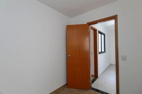 Quarto 1 de apartamento para alugar com 2 quartos, 59m² em Vila Celeste, São Paulo