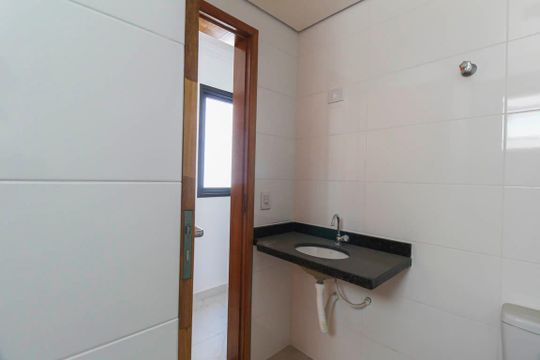 Banheiro de apartamento para alugar com 2 quartos, 59m² em Vila Celeste, São Paulo