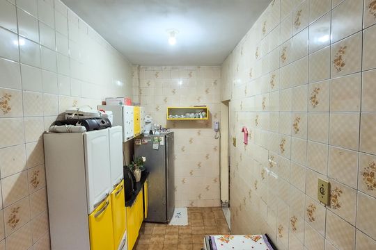 Cozinha de apartamento à venda com 1 quarto, 32m² em Irajá, Rio de Janeiro