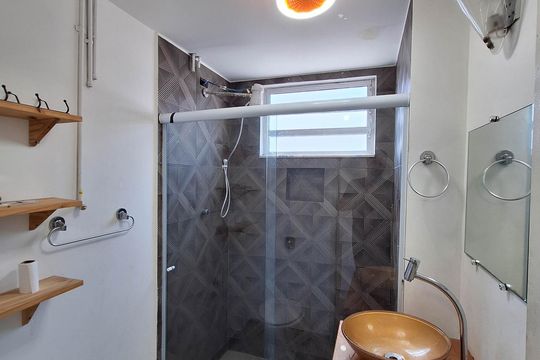 Banheiro Social de apartamento à venda com 2 quartos, 78m² em Fonseca, Niterói