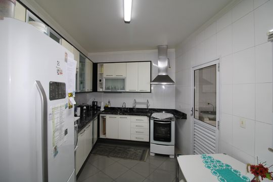 Cozinha de casa de condomínio à venda com 3 quartos, 199m² em Jardim São Paulo, São Paulo