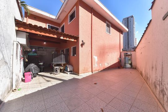 Quintal de casa à venda com 3 quartos, 129m² em Jardim das Acacias, São Paulo