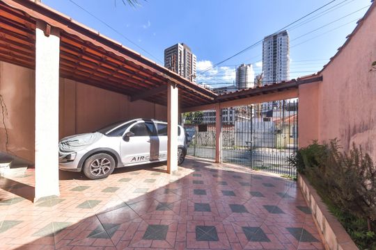 Garagem de casa à venda com 3 quartos, 129m² em Jardim das Acacias, São Paulo