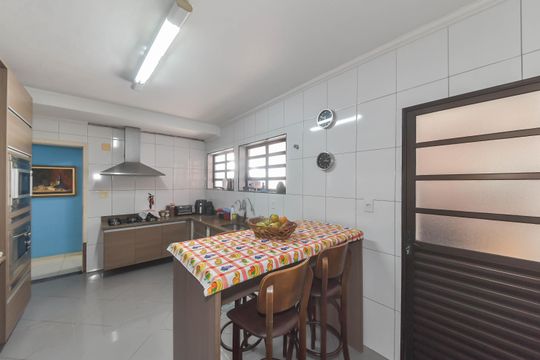 Cozinha de casa à venda com 3 quartos, 129m² em Jardim das Acacias, São Paulo