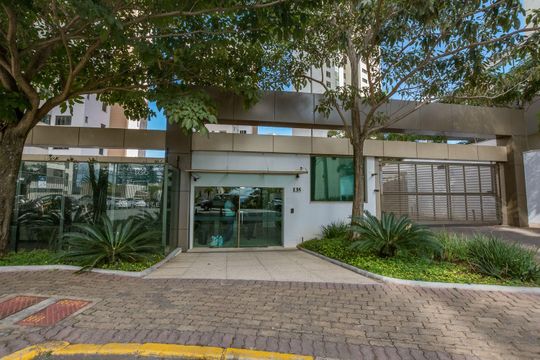 Fachada de apartamento para alugar com 5 quartos, 201m² em Vila da Serra, Nova Lima