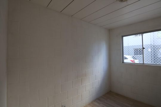 Quarto 1 de apartamento à venda com 2 quartos, 42m² em Estância Velha, Canoas