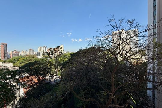 Vista de apartamento à venda com 4 quartos, 154m² em Santo Amaro, São Paulo
