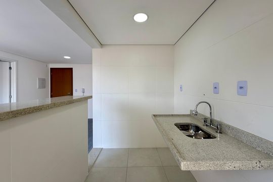 Cozinha de apartamento à venda com 1 quarto, 46m² em Santo Amaro, São Paulo