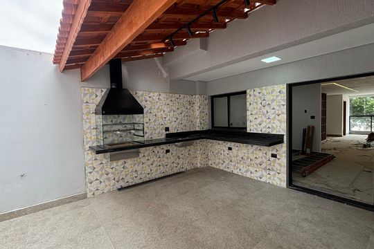 Casa à venda com 3 quartos, 142m² em Parque das Nações, Santo André