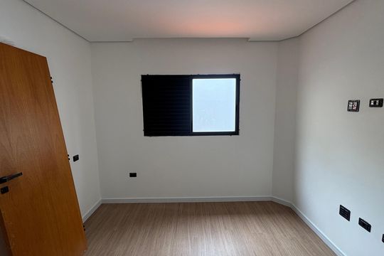 Casa à venda com 3 quartos, 142m² em Parque das Nações, Santo André