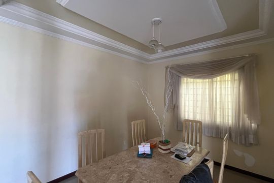 Casa à venda com 4 quartos, 280m² em Parque Alto Taquaral, Campinas