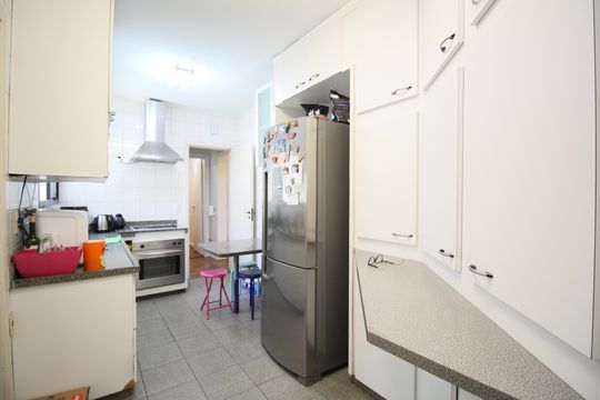 Cozinha de apartamento à venda com 3 quartos, 140m² em Vila Andrade, São Paulo