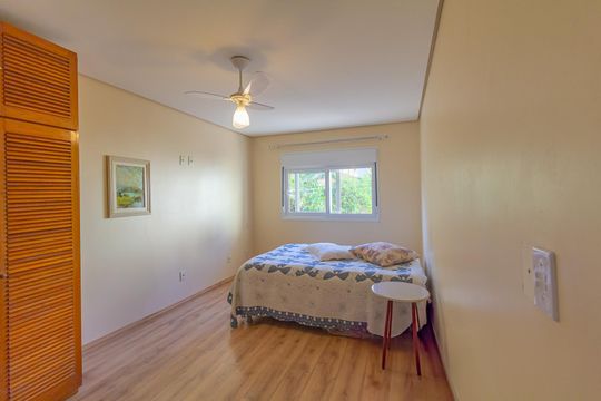 Suíte 2 de casa à venda com 3 quartos, 170m² em Niterói, Canoas