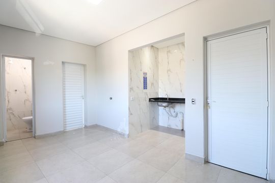 Sala/Quarto/Cozinha de kitnet/studio para alugar com 1 quarto, 35m² em Vila Romana, São Paulo