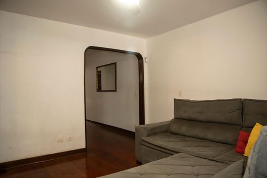 Sala 1 de casa à venda com 3 quartos, 300m² em Planalto Paulista, São Paulo