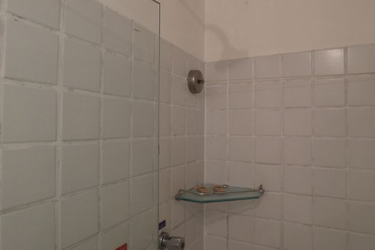 Banheiro de apartamento para alugar com 1 quarto, 42m² em Itaim Bibi, São Paulo