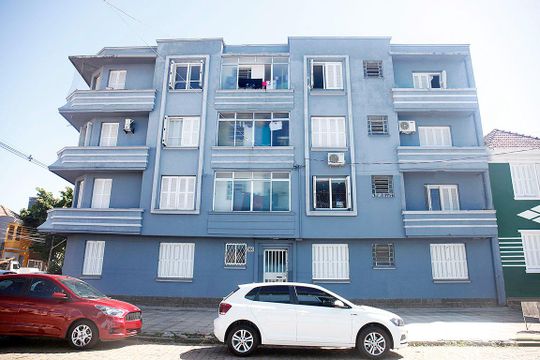 Fachada de apartamento à venda com 3 quartos, 81m² em Floresta, Porto Alegre