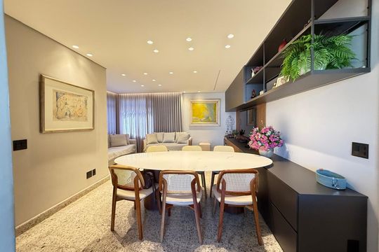 Apartamento à venda com 3 quartos, 97m² em Carmo, Belo Horizonte
