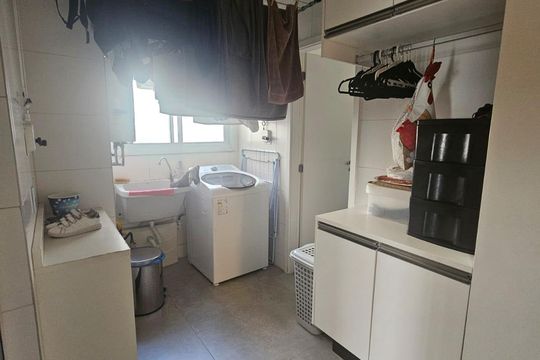 Área de Serviço de apartamento à venda com 3 quartos, 200m² em Santa Teresinha, São Paulo
