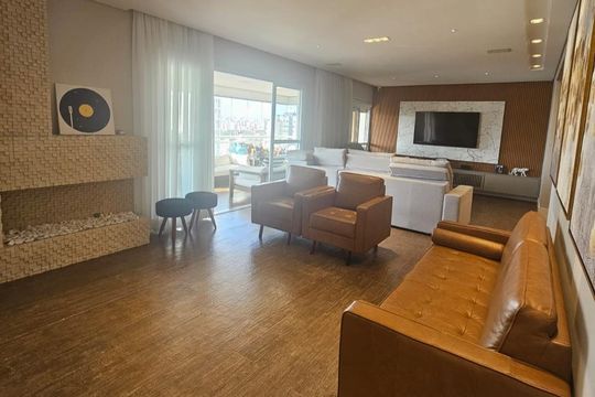 Apartamento à venda com 3 quartos, 200m² em Santa Teresinha, São Paulo