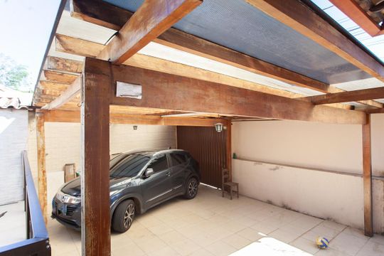 Garagem de casa à venda com 5 quartos, 440m² em Santa Amelia, Belo Horizonte