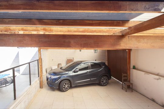 Garagem de casa à venda com 5 quartos, 440m² em Santa Amelia, Belo Horizonte