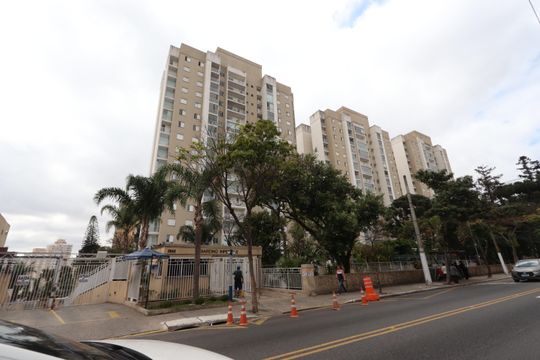 Fachada de apartamento à venda com 3 quartos, 75m² em Parque São Lucas, São Paulo