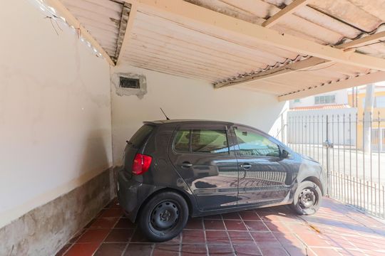 Garagem de casa para alugar com 2 quartos, 75m² em Vila Tiradentes, São Paulo