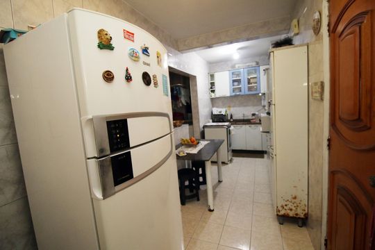 Cozinha de apartamento à venda com 3 quartos, 84m² em Olaria, Rio de Janeiro