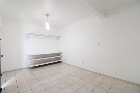 Casa para alugar com 1 quarto, 55m² em Vila Ipojuca, São Paulo