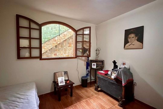 Quarto de casa à venda com 4 quartos, 446m² em Carlos Prates, Belo Horizonte