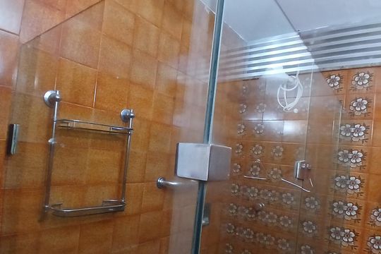 Banheiro 1 de apartamento para alugar com 4 quartos, 140m² em Icaraí, Niterói