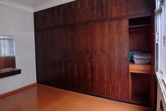 Quarto 1 de apartamento para alugar com 4 quartos, 140m² em Icaraí, Niterói