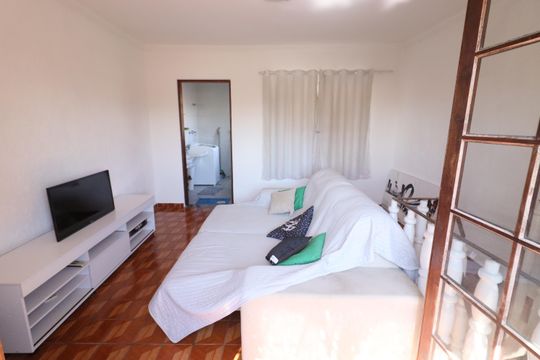 Sala de casa à venda com 3 quartos, 100m² em Jardim das Flores, Osasco