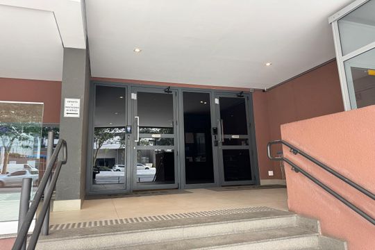 Fachada de apartamento à venda com 1 quarto, 64m² em Jardim Independência, São Paulo