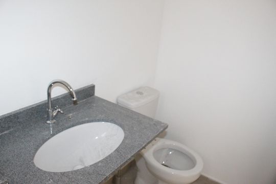Banheiro de kitnet/studio à venda com 1 quarto, 29m² em Vila Buarque, São Paulo