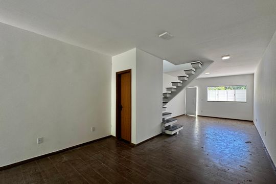 Casa de Condomínio à venda com 3 quartos, 88m² em Vargem Pequena, Rio de Janeiro