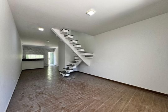 Sala de casa de condomínio à venda com 3 quartos, 88m² em Vargem Pequena, Rio de Janeiro