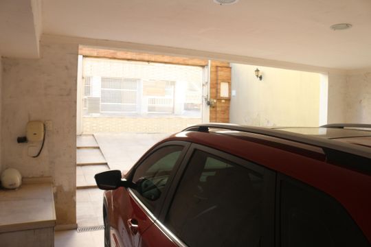 Garagem de casa à venda com 3 quartos, 306m² em Cerâmica, São Caetano do Sul