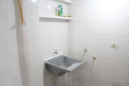 Área de Serviço de casa para alugar com 1 quarto, 100m² em Santa Maria, São Caetano do Sul