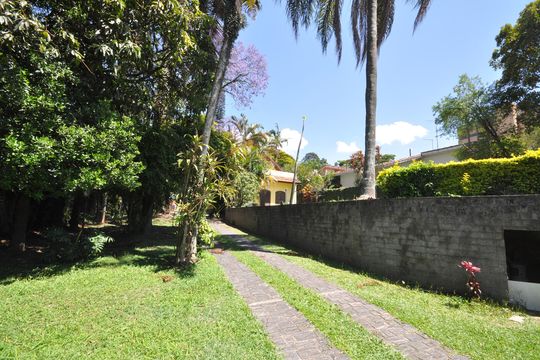 Garagem de casa para alugar com 3 quartos, 999m² em Vila Albertina, São Paulo