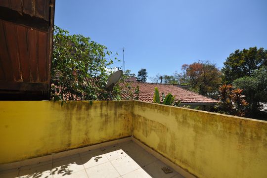 Sacada da Suíte 1 de casa para alugar com 3 quartos, 999m² em Vila Albertina, São Paulo