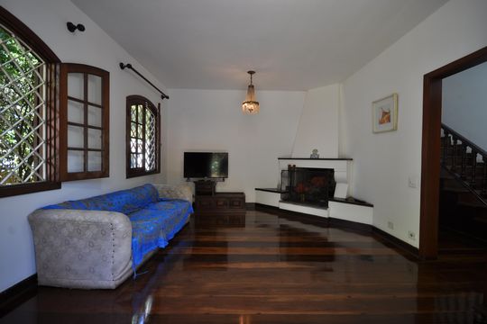 Casa para alugar com 3 quartos, 999m² em Vila Albertina, São Paulo