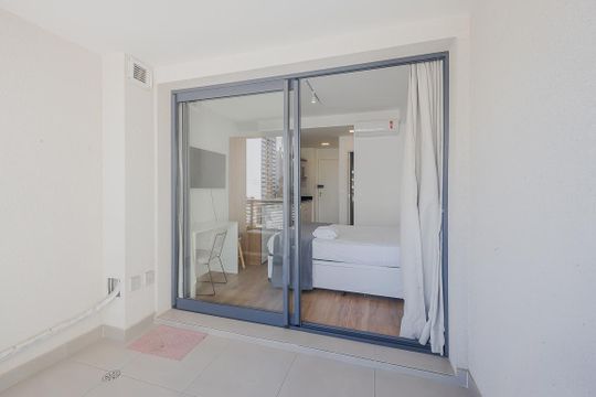 Varanda de kitnet/studio para alugar com 1 quarto, 25m² em Cerqueira César, São Paulo