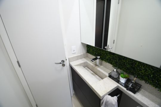 Banheiro Suíte de apartamento à venda com 2 quartos, 56m² em Bonfim, Campinas