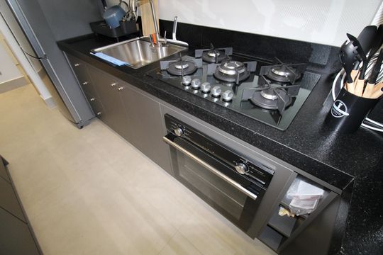 Cozinha de apartamento para alugar com 1 quarto, 52m² em Parque Residencial Aquarius, São José dos Campos