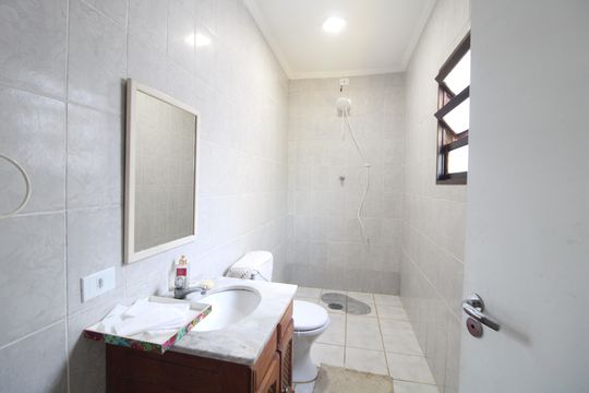 Casa para alugar com 1 quarto, 180m² em Interlagos, São Paulo