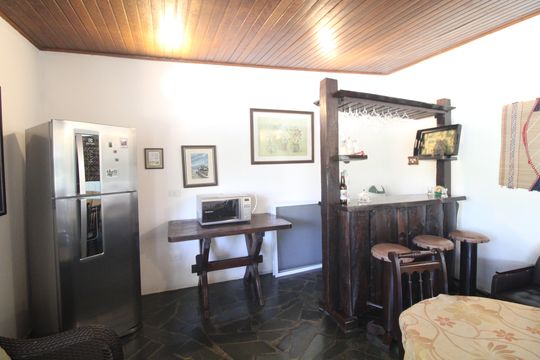 Casa para alugar com 1 quarto, 180m² em Interlagos, São Paulo