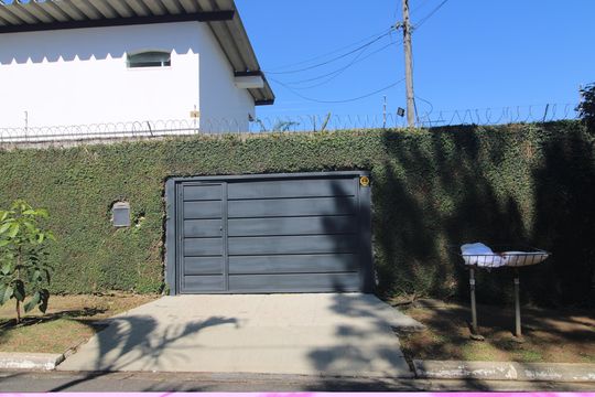 Casa para alugar com 1 quarto, 180m² em Interlagos, São Paulo